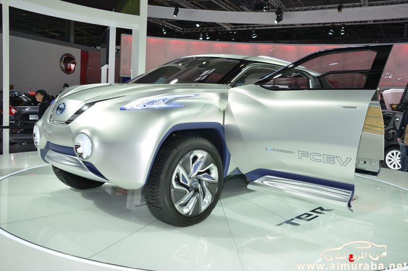 نيسان تيرا 2013 تكشف نفسها في معرض باريس وتعمل بخلايا الطاقة الهيدروجينية Nissan TeRRa 20